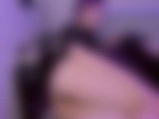 Live cam show with kiratenebris - Brown Eyes on sexylive.show