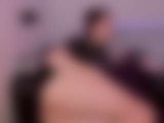 Live cam show with kiratenebris - Black Hair on MyBangCams