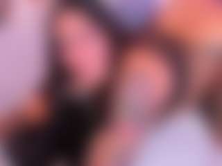 Live cam show with MelissaBloomm - Dirty on Camsoda