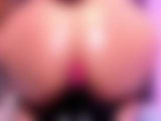 MelissaBloomm's Live Sex Cam Show