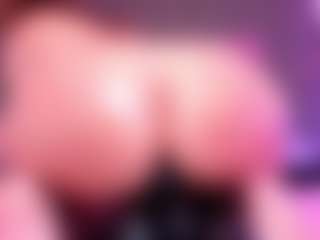 MelissaBloomm's Live Sex Cam Show