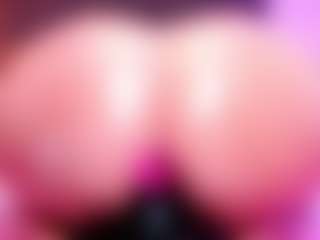 MelissaBloomm's Live Sex Cam Show