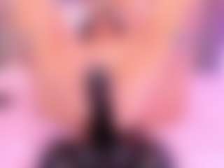 Live cam show with MelissaBloomm - BBW on crypto-cams
