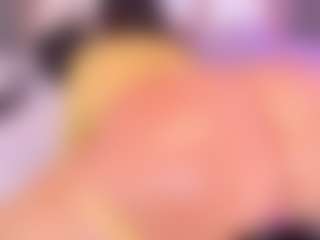 Live cam show with MelissaBloomm - Handjob on Camsoda Late Night