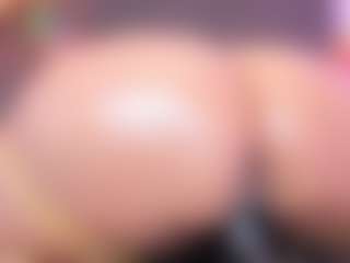 MelissaBloomm's Live Sex Cam Show