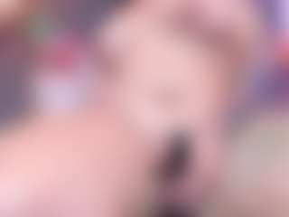 MelissaBloomm's Live Sex Cam Show