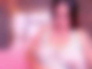Live cam show with MelissaBloomm - Big Tits on livesuperchat.net