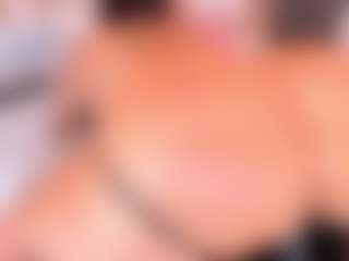 Live cam show with MelissaBloomm - Ass Bouncing on crypto-cams