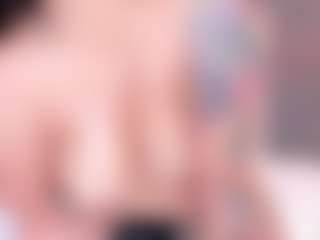 Live cam show with MelissaBloomm - Spank on Dolls Live