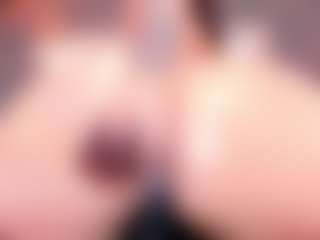 Live cam show with MelissaBloomm - Deepthroat on Uber Horny