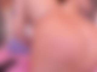 Live cam show with MelissaBloomm - Cowgirl on Cam Slut