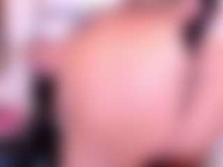 Live cam show with MelissaBloomm - Squirt on Camsoda