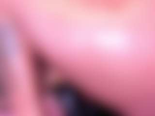 Live cam show with MelissaBloomm - BBW on Dolls Live