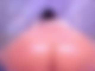 MelissaBloomm's Live Sex Cam Show