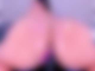 MelissaBloomm's Live Sex Cam Show