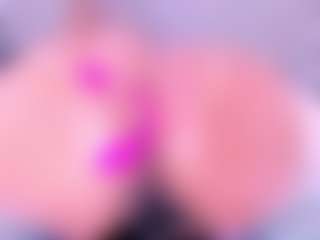 MelissaBloomm's Live Sex Cam Show