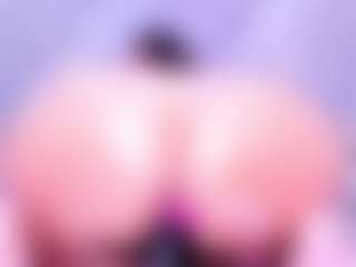 MelissaBloomm's Live Sex Cam Show
