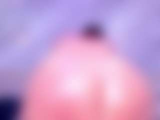 Live cam show with MelissaBloomm - Ride Torso on madthumbs