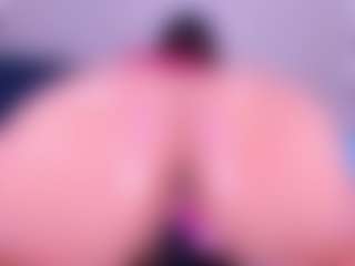 MelissaBloomm's Live Sex Cam Show