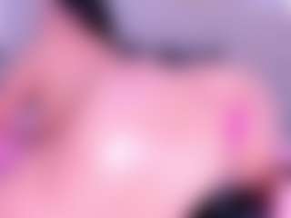 Live cam show with MelissaBloomm - Nipple Piercings on Camsoda