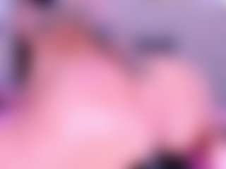 Live cam show with MelissaBloomm - Handjob on Camsoda