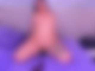Live cam show with MelissaBloomm - Amateur Big Tits on Camsoda