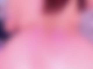 Live cam show with MelissaBloomm - Nipple Piercings on Camsoda