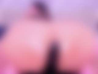 MelissaBloomm's Live Sex Cam Show