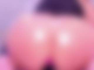 MelissaBloomm's Live Sex Cam Show