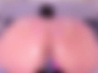 MelissaBloomm's Live Sex Cam Show