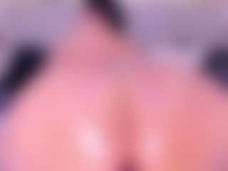 MelissaBloomm's Live Sex Cam Show