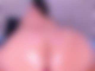 MelissaBloomm's Live Sex Cam Show