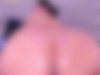 MelissaBloomm's Live Sex Cam Show