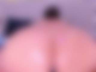 MelissaBloomm's Live Sex Cam Show