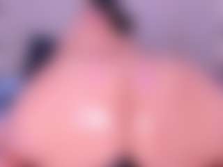 MelissaBloomm's Live Sex Cam Show