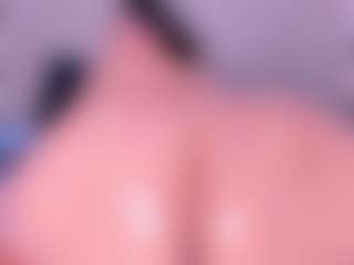 MelissaBloomm's Live Sex Cam Show