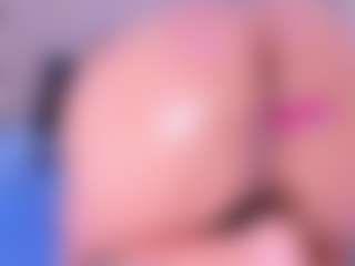 MelissaBloomm's Live Sex Cam Show