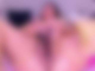 MelissaBloomm's Live Sex Cam Show