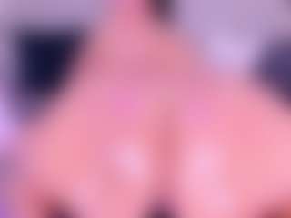 MelissaBloomm's Live Sex Cam Show