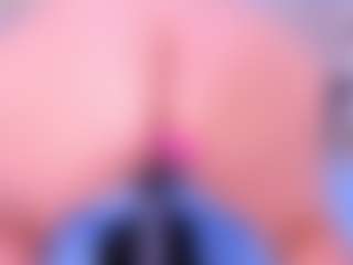 MelissaBloomm's Live Sex Cam Show