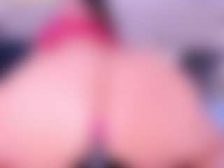 MelissaBloomm's Live Sex Cam Show
