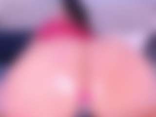 Live cam show with MelissaBloomm - Senior on Camsoda Late Night