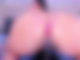 MelissaBloomm's Live Sex Cam Show