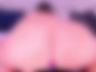 Live cam show with MelissaBloomm - Ass Bouncing on StripNow