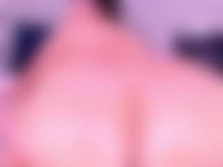 MelissaBloomm's Live Sex Cam Show