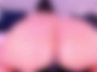 MelissaBloomm's Live Sex Cam Show