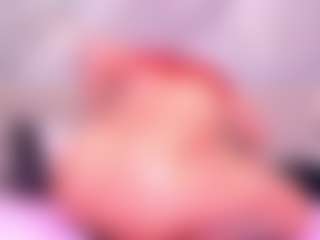 Live cam show with MelissaBloomm - BBW on WildCum
