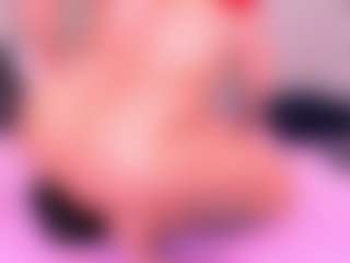 MelissaBloomm's Live Sex Cam Show