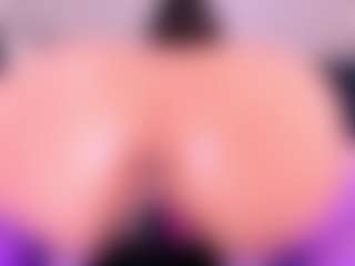 MelissaBloomm's Live Sex Cam Show
