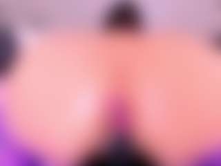 MelissaBloomm's Live Sex Cam Show